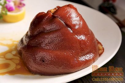 隆江猪脚，生自潮汕，全国闻名。一碗无地界的隆江猪脚饭
